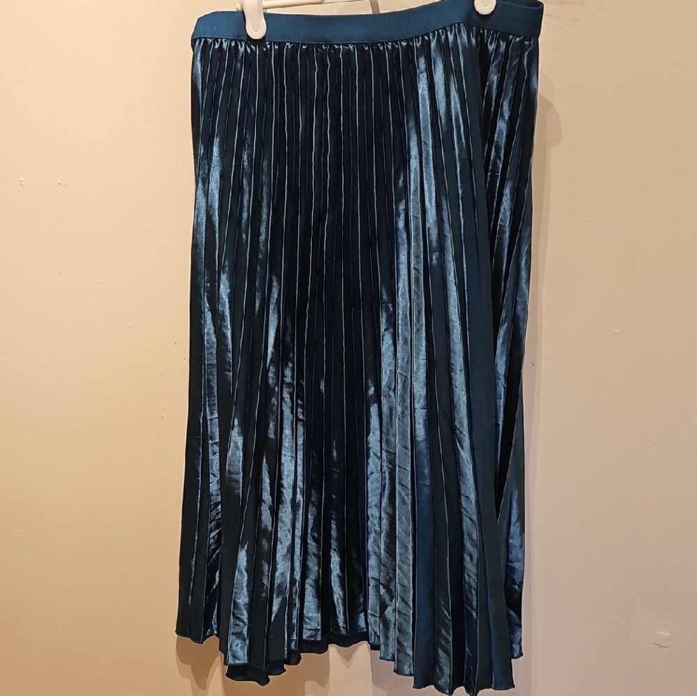 SHEIN Shimmering Teal Pleated Midi Skirt